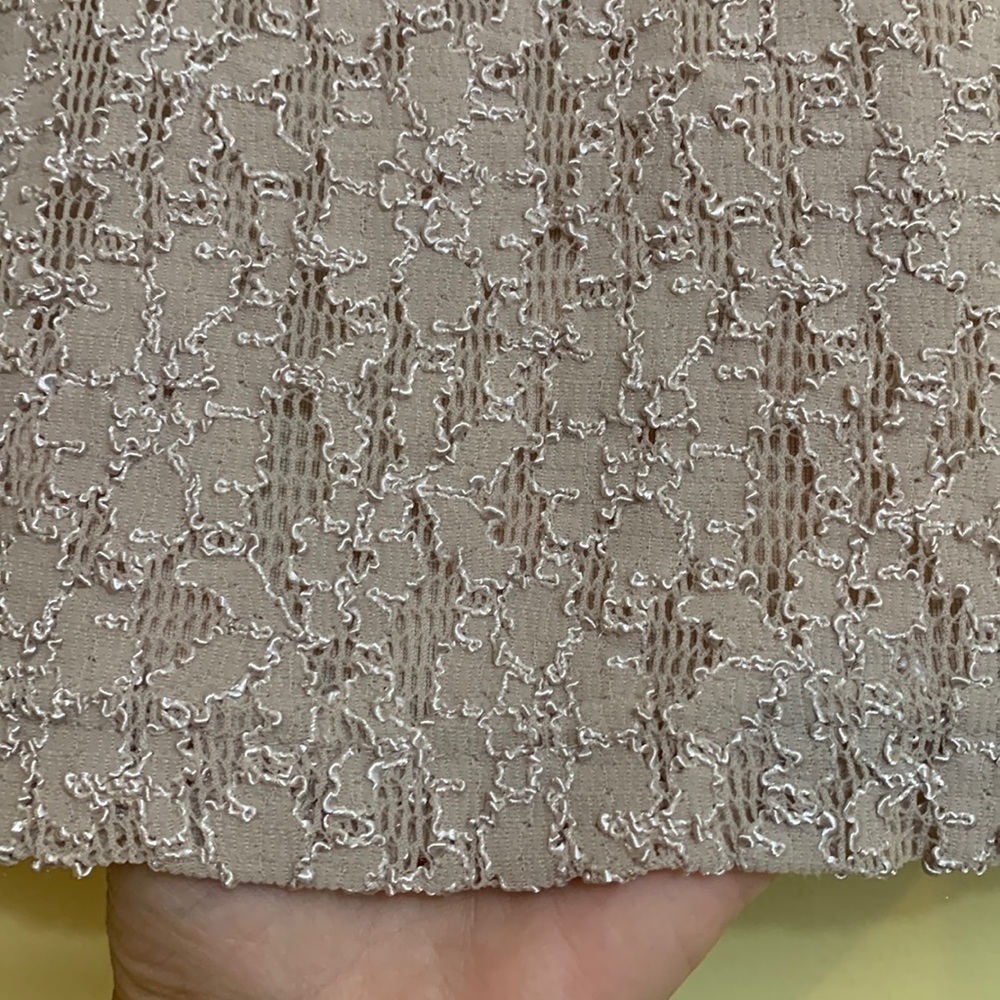 Glu-Glu || Tan Nude Embroidered Floral Lace Sheer Long Sleeve Stretch Top M - Picture 9 of 13